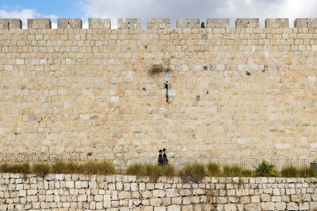 Best SIM Card & eSIM for Israel (2026): What Actually Works