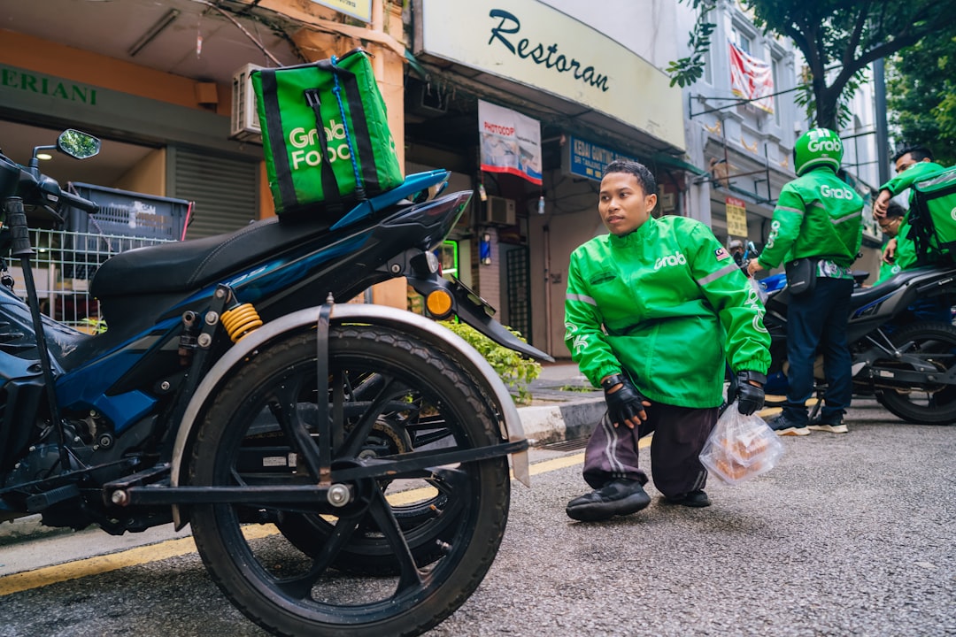 Best Mobile Network & eSIM in Vietnam 2026: Coverage, Speed & Cost Guide