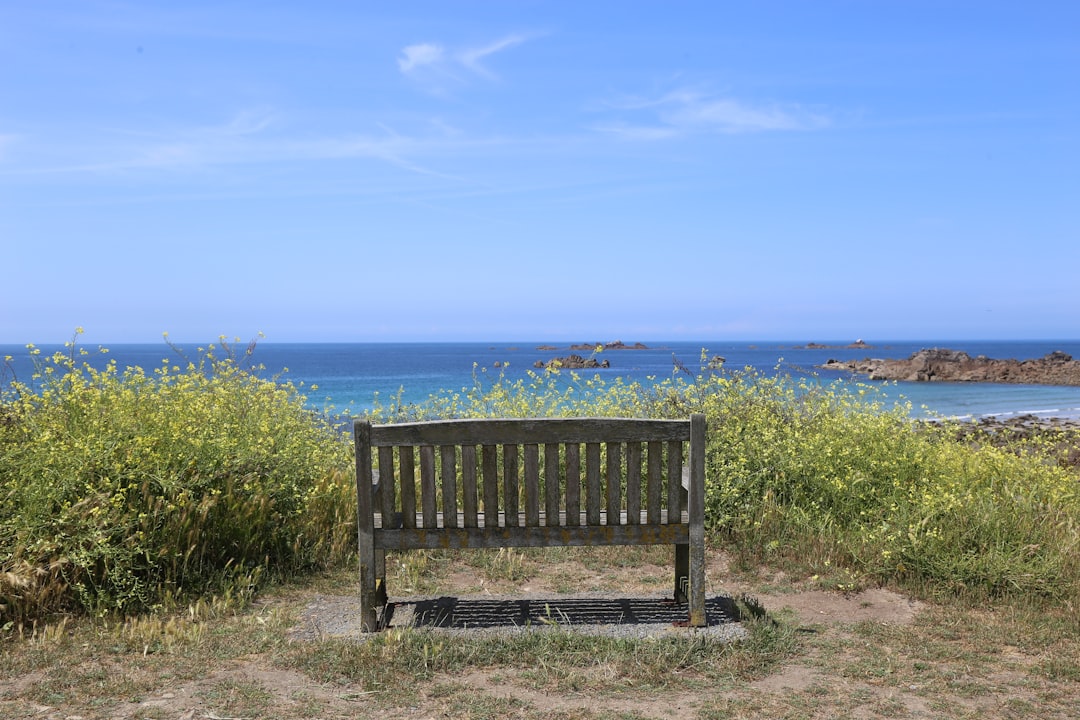 Best eSIM Cards for Guernsey (2026): Compare Plans & Save on Roaming