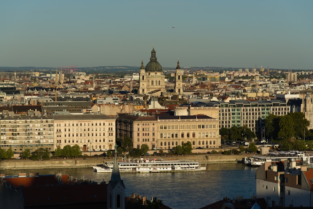 Legjobb mobilhálózat Hungary turistáknak (2026)